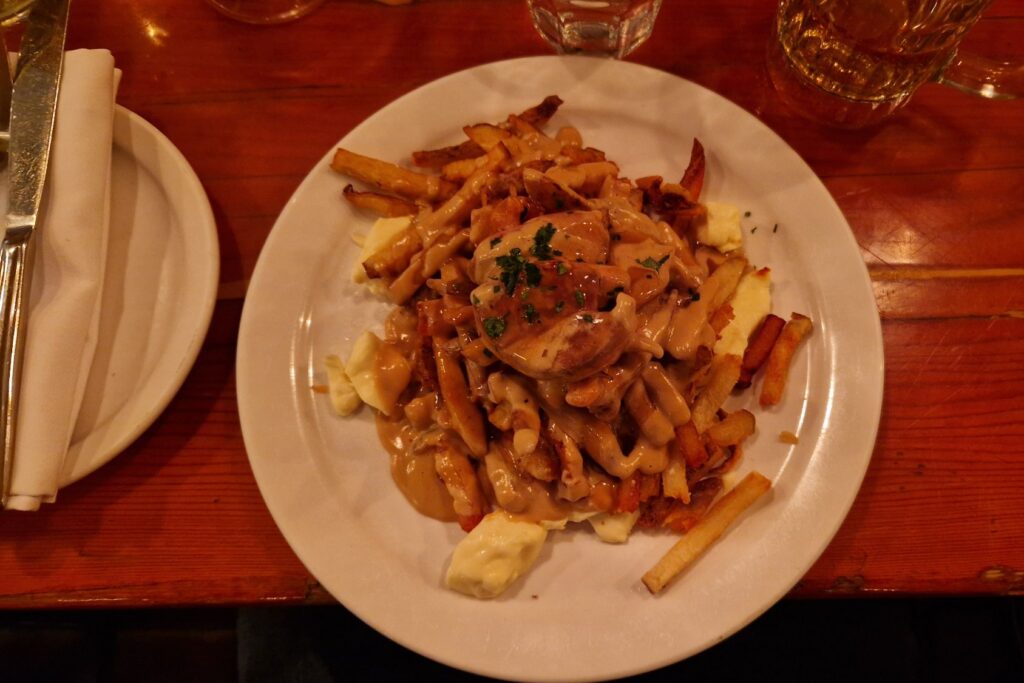 poutine foie gras - au pied de cochon