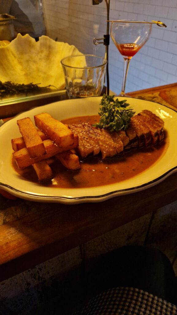 canard sauce poivre - joe beef