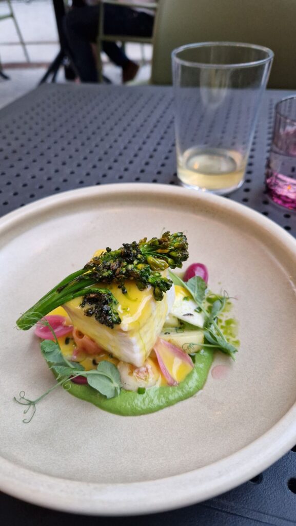 flétan - broccolini - annette bar à vin