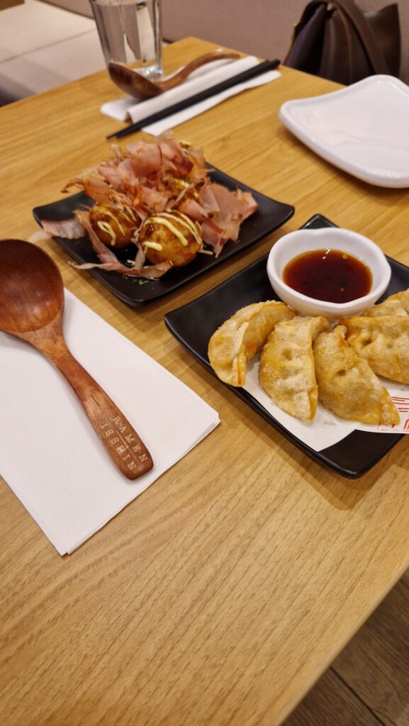 gyoza - takoyaki - ramen Isshin